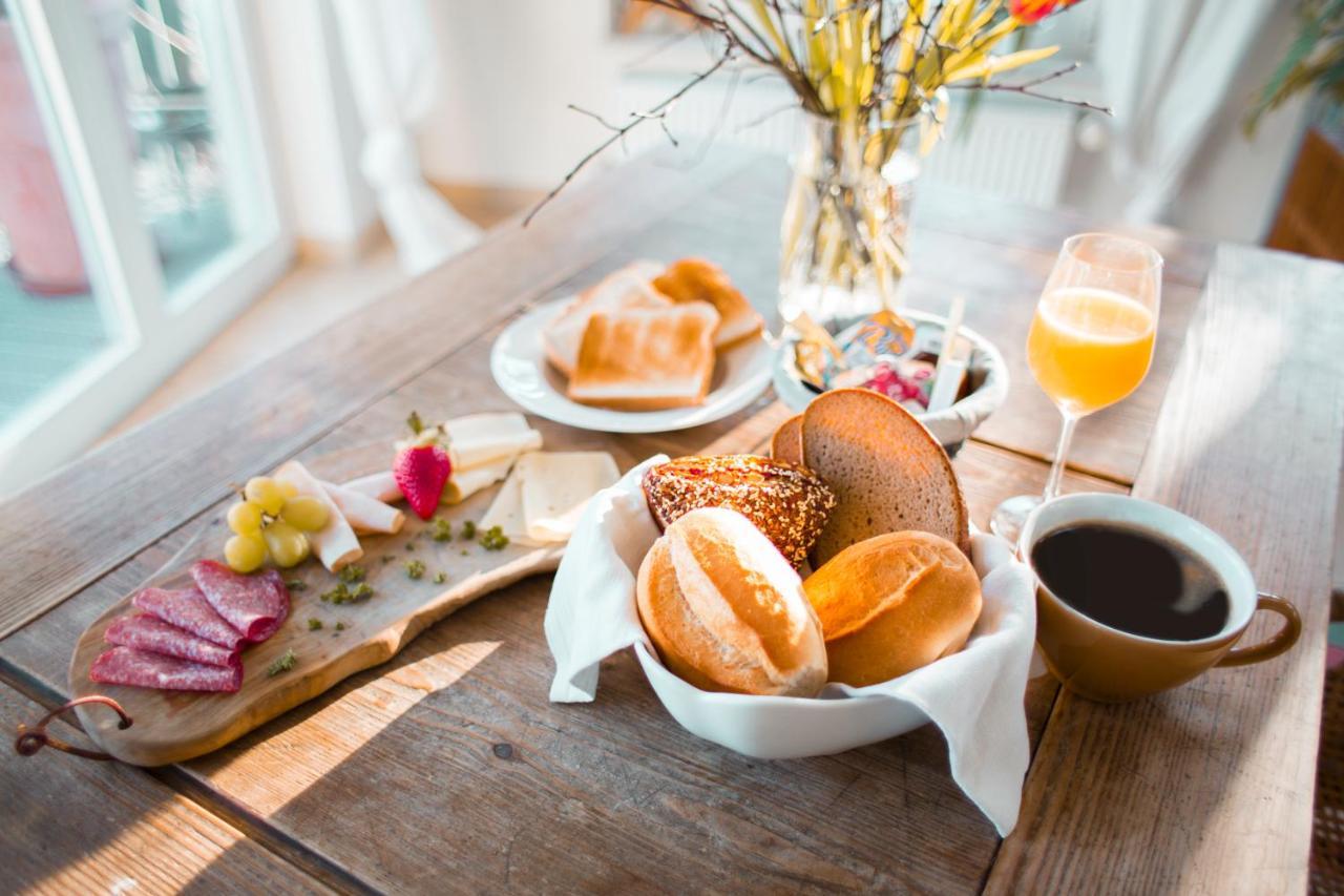 Bed & Breakfast Unter Den Linden Hungen Ngoại thất bức ảnh