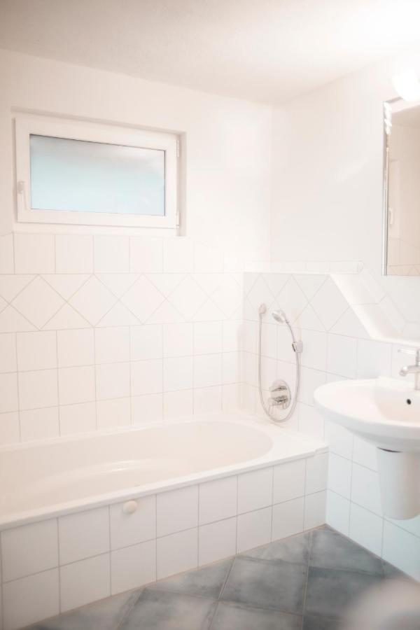 Bed & Breakfast Unter Den Linden Hungen Ngoại thất bức ảnh