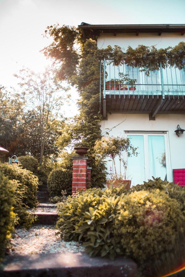 Bed & Breakfast Unter Den Linden Hungen Ngoại thất bức ảnh
